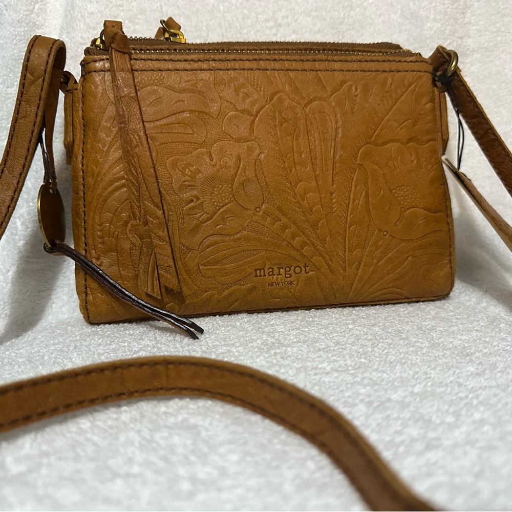 New Margot Jules Double Pocket Zip Crossbody Bag in Whiskey